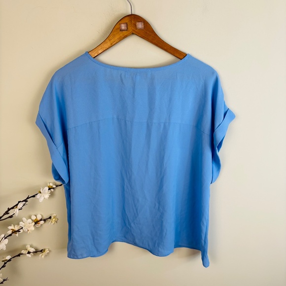 Forever 21+ Cuffed Sleeve Blouse NWT Size 1X - Picture 4 of 4